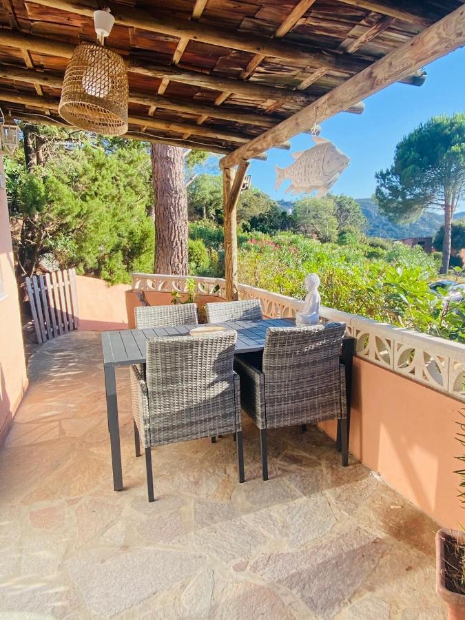 Residence Bellavista A Santa Giulia, Proche De La Plage Et Vue Mer ปอร์โต-เวคคีโอ ภายนอก รูปภาพ