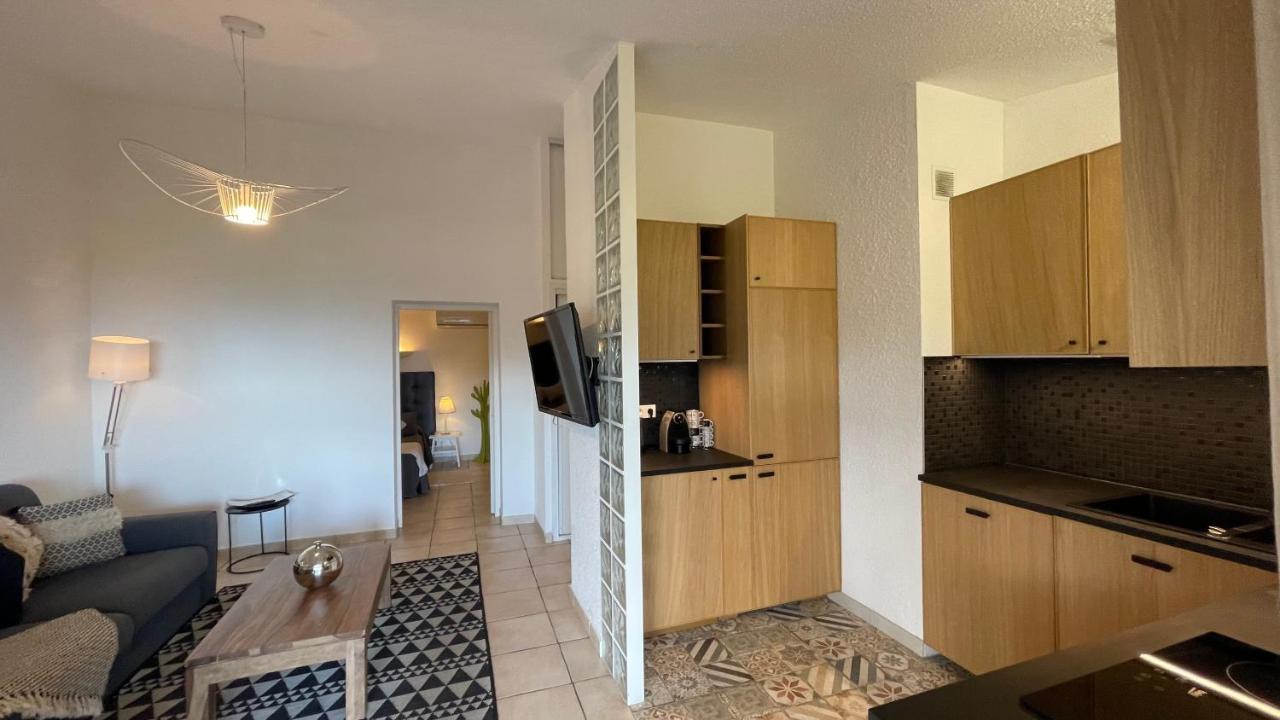 Residence Bellavista A Santa Giulia, Proche De La Plage Et Vue Mer ปอร์โต-เวคคีโอ ภายนอก รูปภาพ